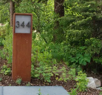 Address Markers landscape element, image 18 of 18