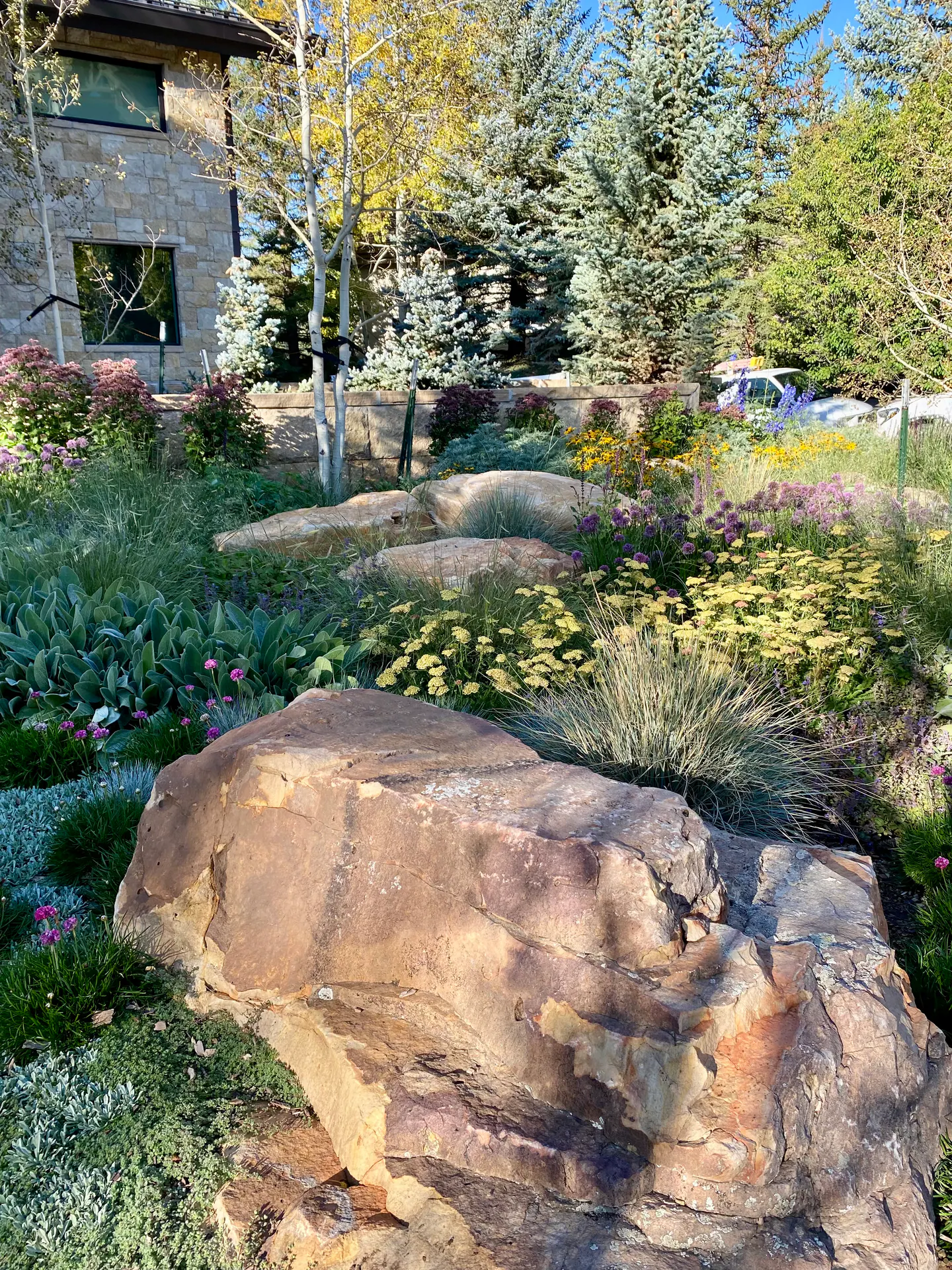 Gardens landscape element, image 61 of 69