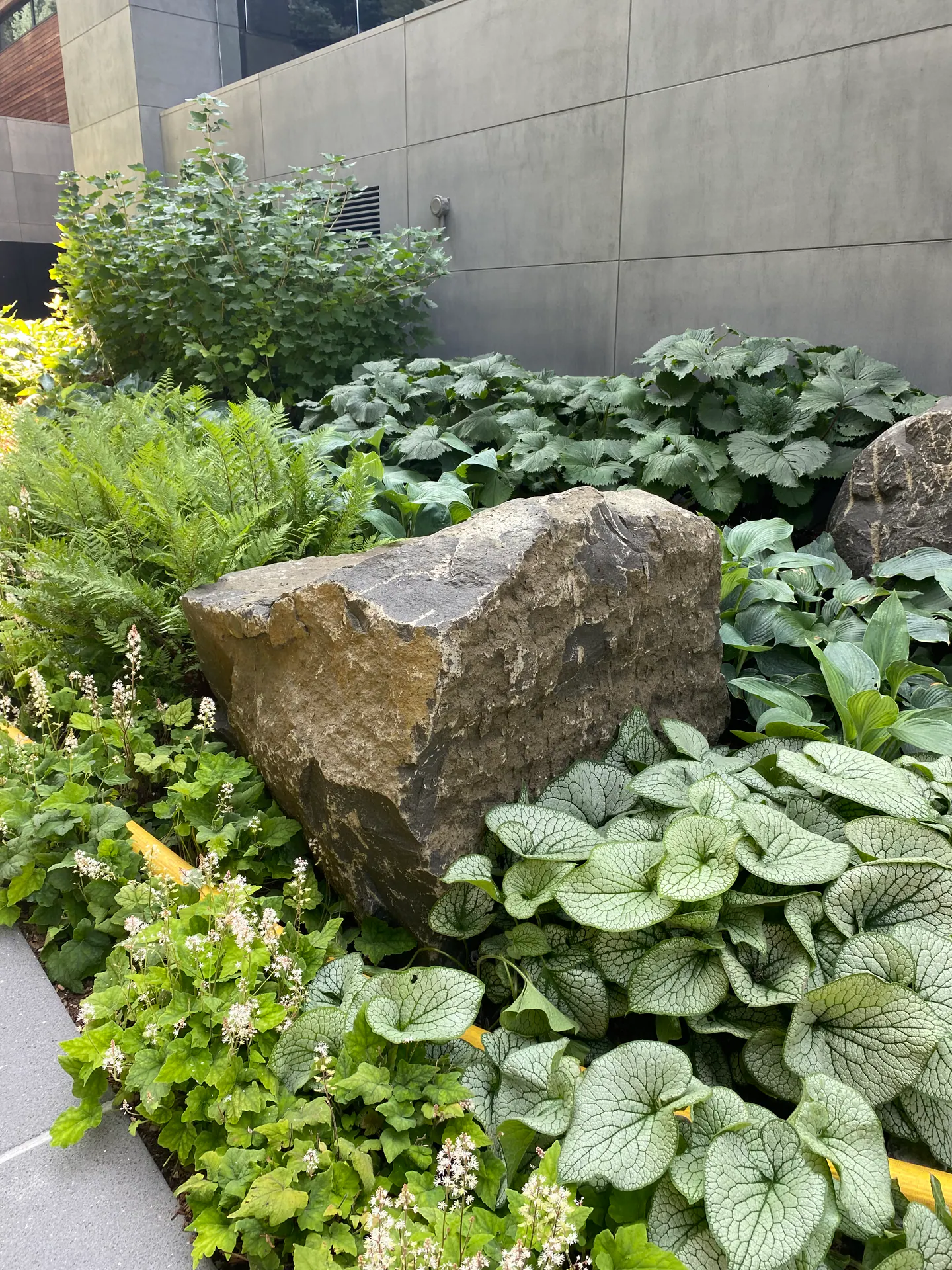 Gardens landscape element, image 44 of 69