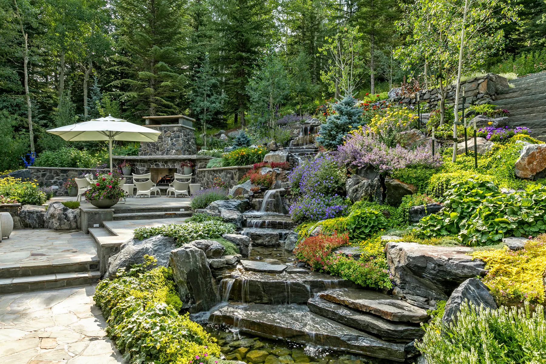 Outdoor Living landscape element, image 1 of 15