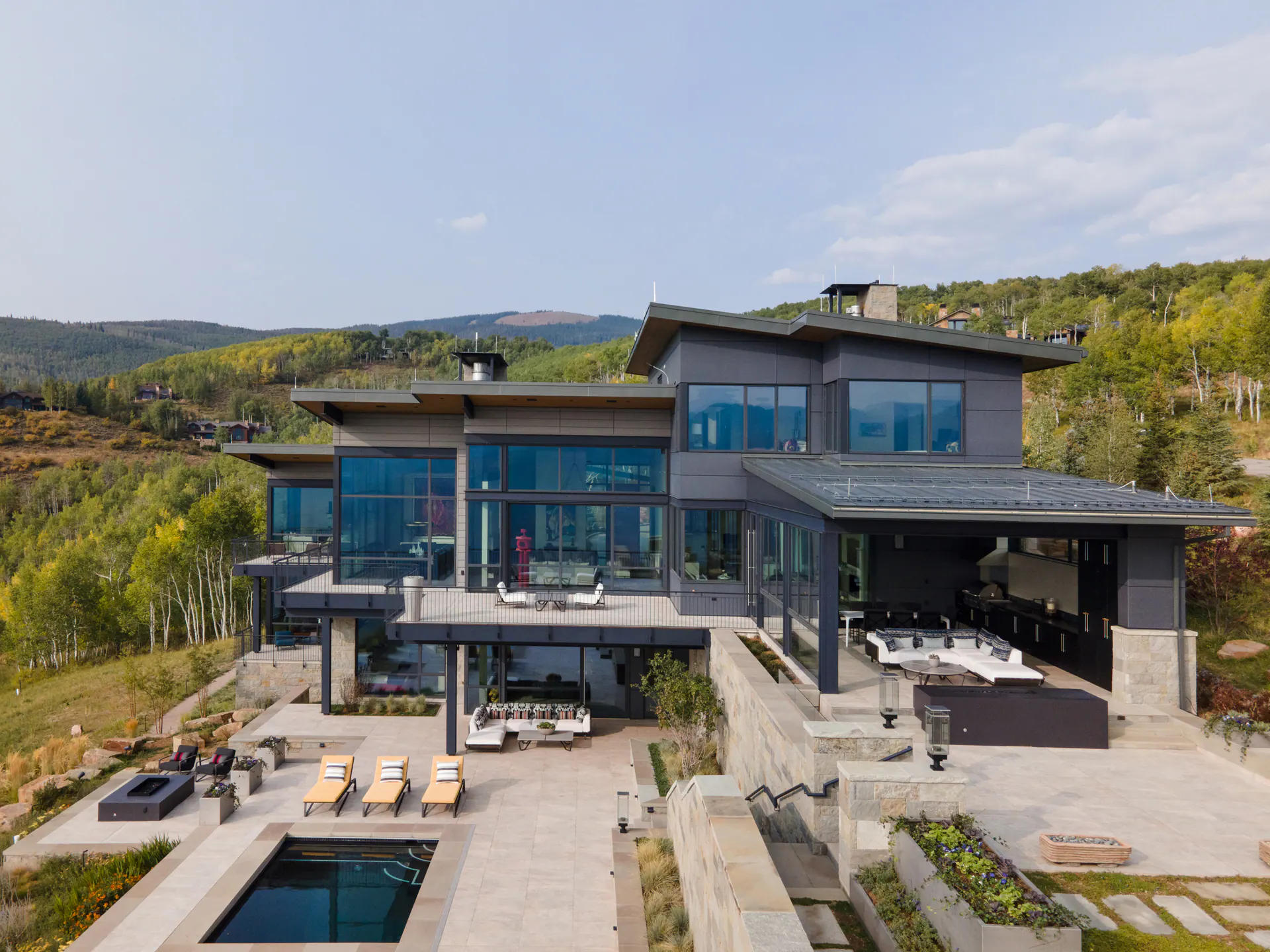 Outdoor Living landscape element, image 13 of 15